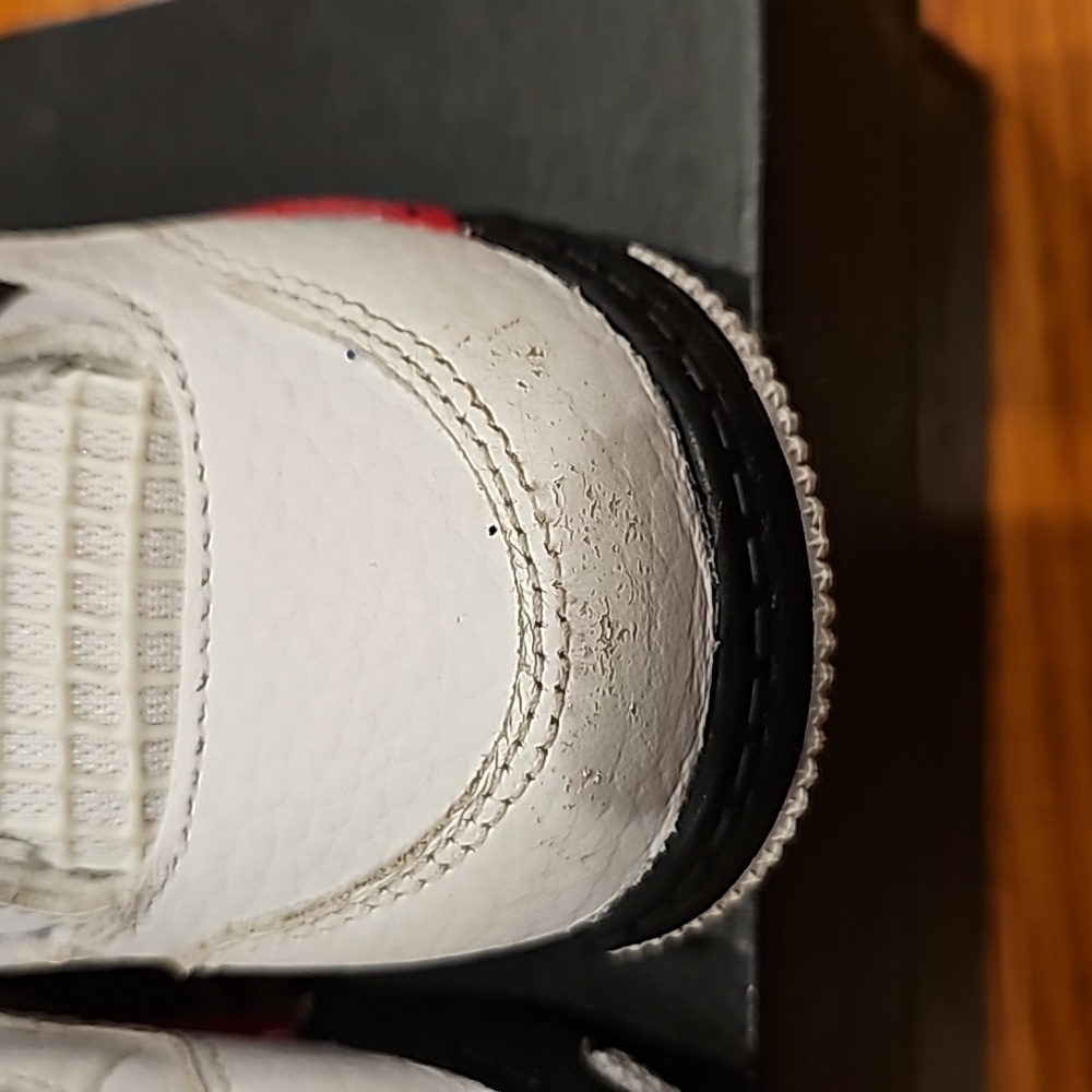 Jordan 4 Retro Red Cement - Picture 4 of 10